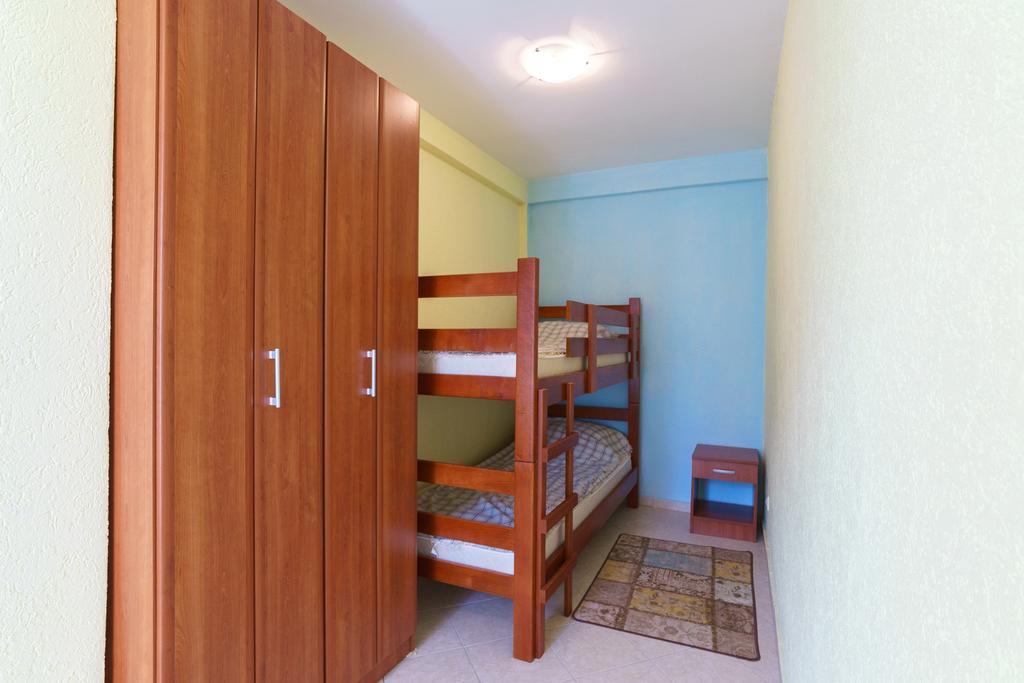 Apartments Lora Bar Exterior photo